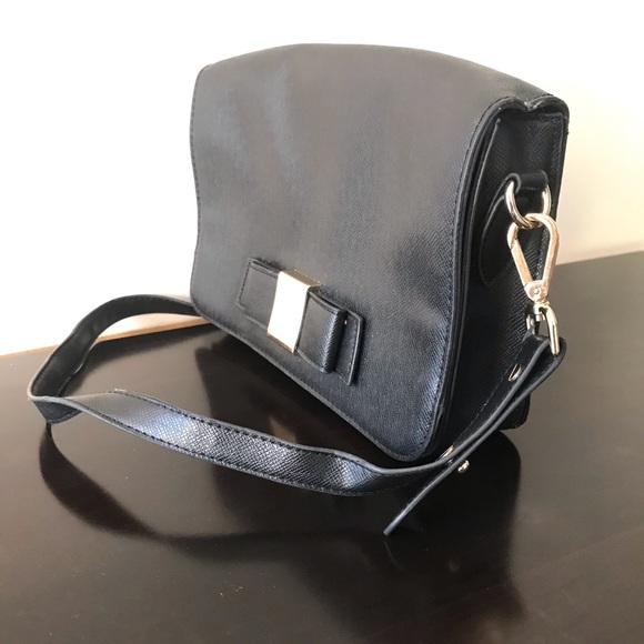 Black Ivanka Trump shoulder bag - Picture 4 of 7